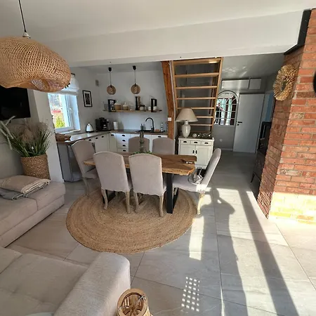 Pogodnawilla 別荘 ミエルノ