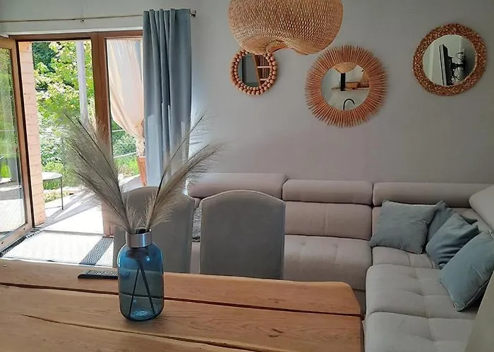 Pogodnawilla 別荘 ミエルノ