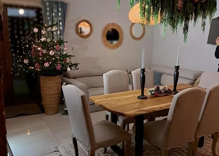 Pogodnawilla 別荘 ミエルノ