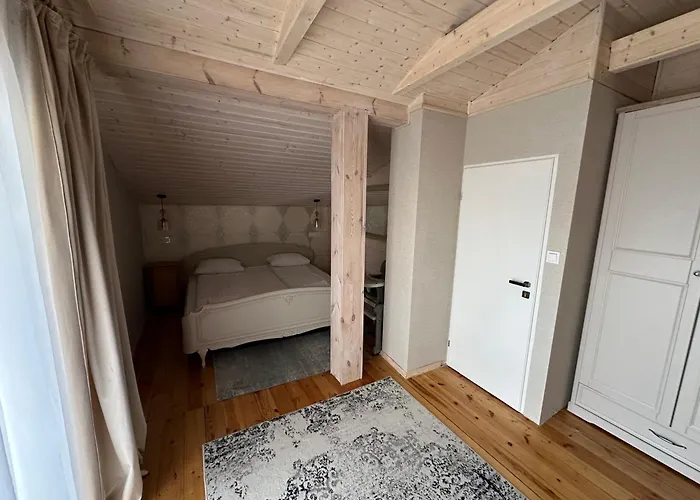 Pogodnawilla 別荘 *